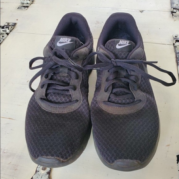 Nike runners - Picture 1 of 2